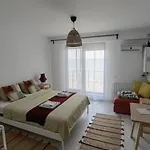 Yaio * Năvodari